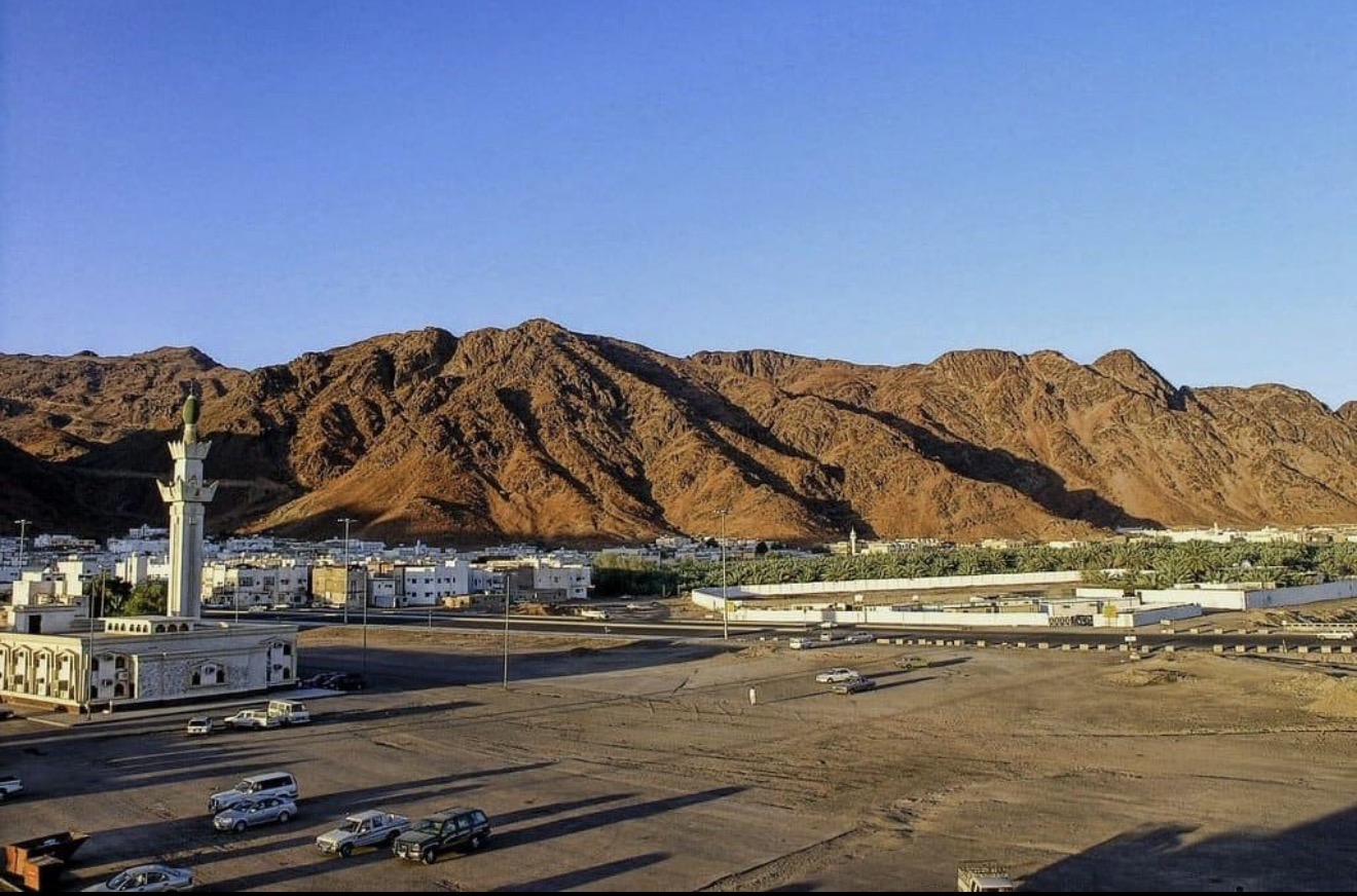 Mount Uhud – The Historic Site of the Battle of Uhud